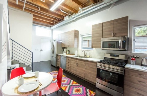 Del Rey House | Venice Beach House Modern Getaway Easy Parking Best Location