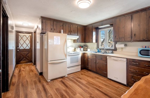 Webster Apartment | Webster Lake - 3BR/2 BATH Apartment