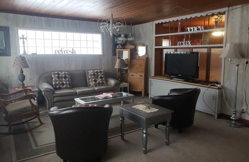 Ishpeming Apartment | West End Stay & Play: Back Unit