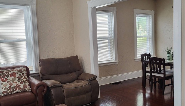 #1- Stylish 2-bedroom apartment on the first floor perfect for your stay in Worcester