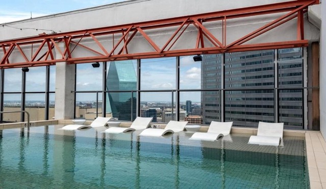 18th flr! CozySuites Best Sky Pool in Dallas 1BR in Dallas