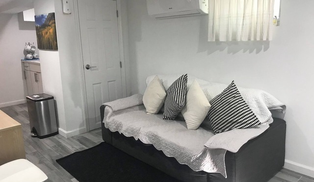 2-bedroom apartment steps to Flushing Meadows-Corona Park in Queens