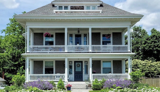 2 BR Harborfront Apartment at Independence Park & Beach in Beverly