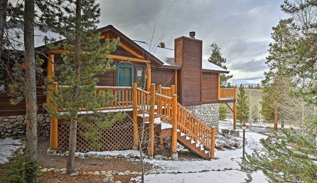 2 Mi to Skiing: Mtn-View Home w/Deck in Granby! in Granby