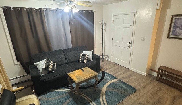 3BR 2FullBathEasy accessJFKLGA 5min to subway 1000mbsWifi parking Arbnbsuperhost in Richmond Hill
