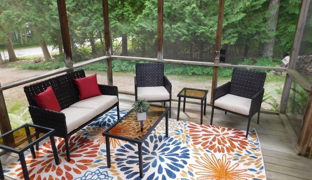 4 bedroom family home located on the West Side of the Island in Washington