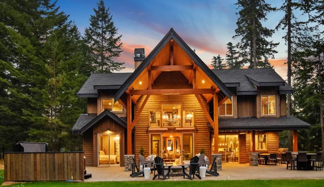 5 Star Luxury Crafted for Your Unforgettable Memories + 1PM Check In/Out in Cle Elum