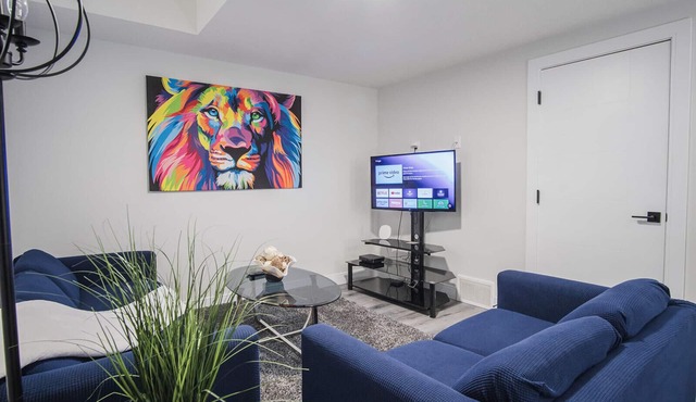 6km to WEM | Stylish & Private 2BR Suite | Child - Friendly in Edmonton