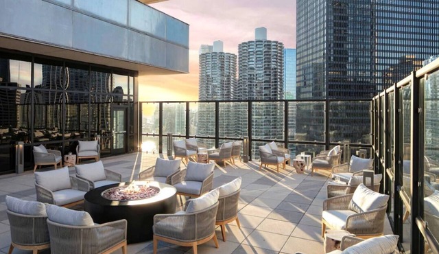 A Place You'll Surely Enjoy! Close to Chicago Vietnam Veterans Memorial in Chicago