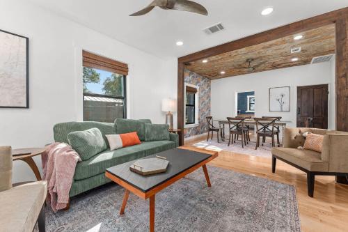 Ab Astris - Starry Night Cottage 1 in Stonewall
