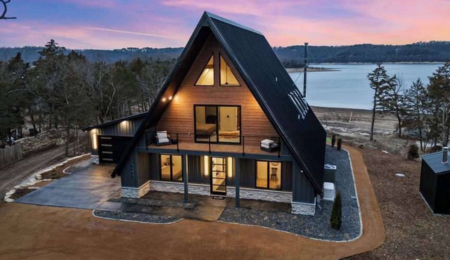 AFrame at Beaver Lake |Hot Tub. Epic Patio & Views in Rogers