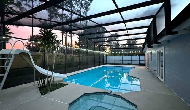 Altamonte Springs Apt: Pool & City Views, Prime in Altamonte Springs