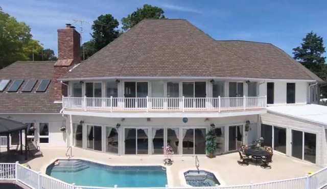 AMAZING Lakefront home w/Private Pool, HotTub, Dock & Views! in Sunrise Beach