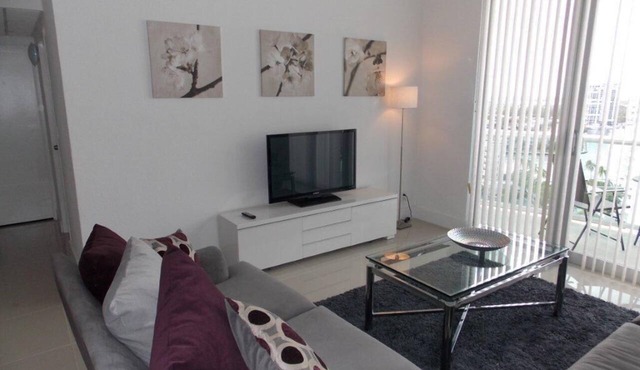 Amazing Penthouse with Direct Access to Beach in Hollywood