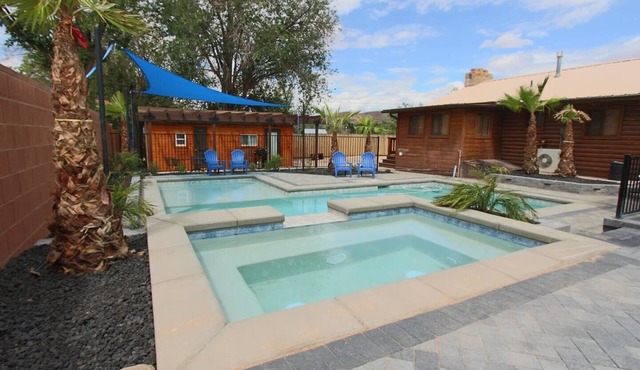 Area 51 | Private Micro Pool-Resort | Pets OK in Hurricane