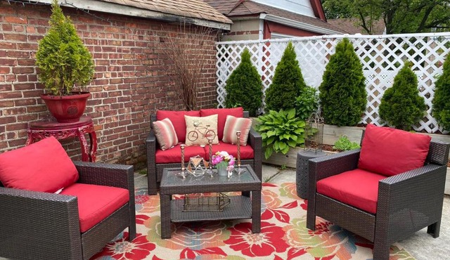 Artistic Cozy Home in Saint Albans