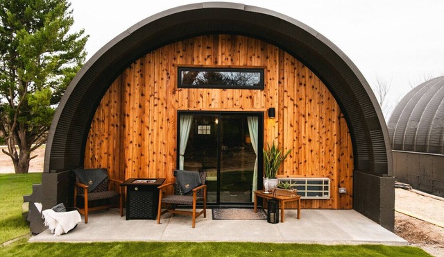 Barrel Stay at Hidden Creek | King Suite with Sauna + Trails in Roscoe