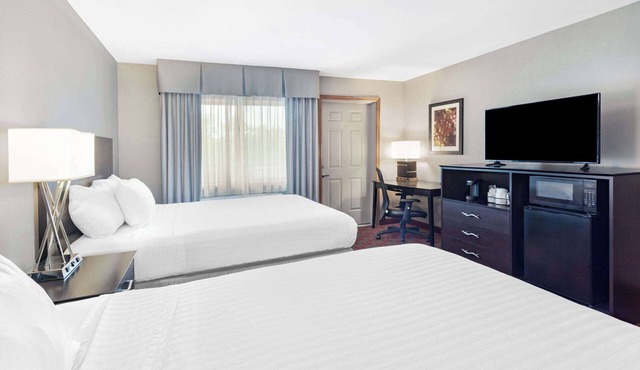 Baymont by Wyndham Brooklyn Center in Brooklyn Center