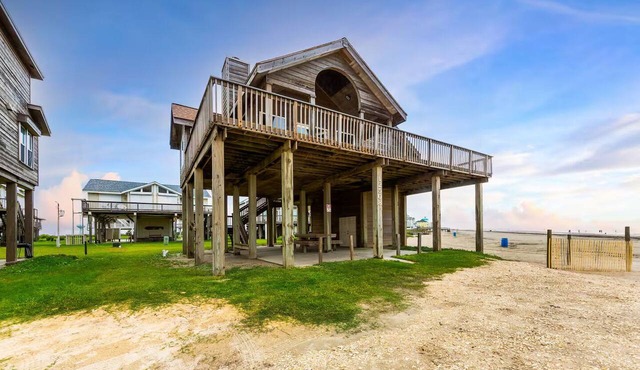 Beach Front - The Hamptons at Spanish Grant in Galveston