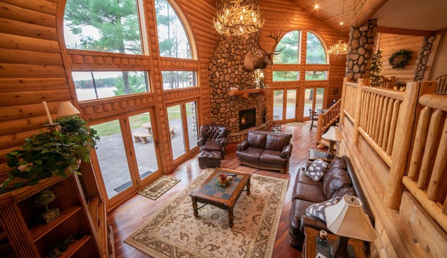 Beautiful Lake House with sunset views, foosball table, huge yard, private dock! in Hatfield