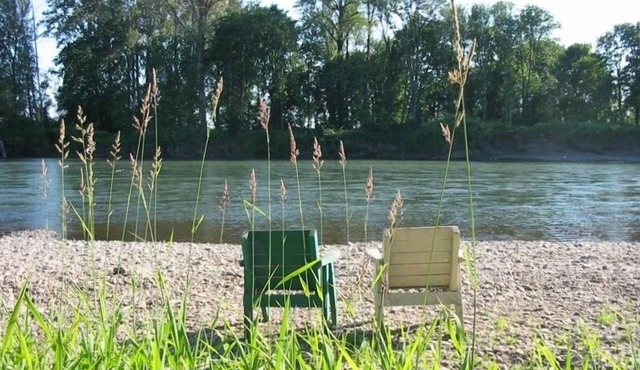 Beautiful, Quiet, Country Setting on Willamette River in Peoria (Shedd)