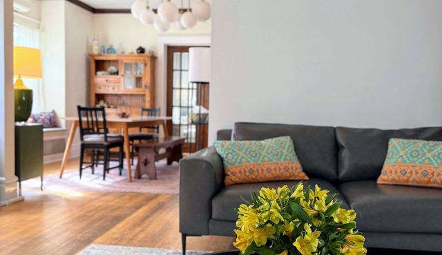 Beautiful third ward home with hot tub and close to Downtown and University. in Eau Claire
