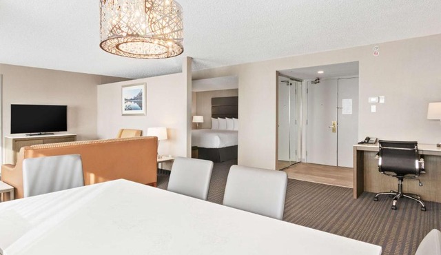 Best Western Premier Calgary Plaza Hotel & Conference Centre in Calgary