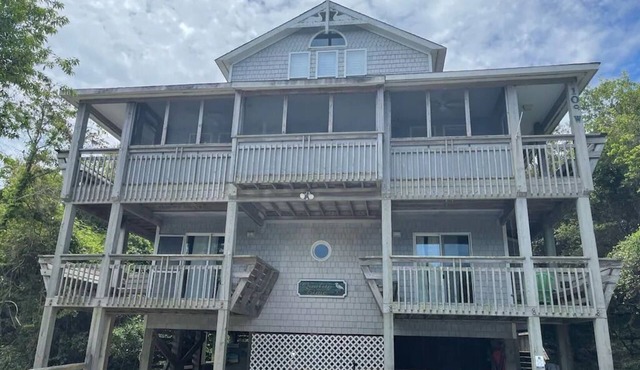 Big Duck Energy: Skip the Traffic! Walk to Beach, Shopping or Restaurants in Kitty Hawk