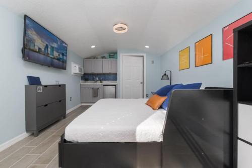 Blue Palm Cottage - Team Joseph Ellen in Jacksonville