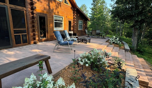 Brand NEW White Pine Lake Retreat Log Cabin Private Lake, Dock, Kayaks, Firepit in Spooner