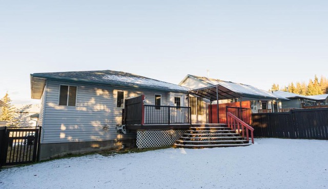 Bright 3BR Upper Suit, 23 min to Jasper NP in Hinton