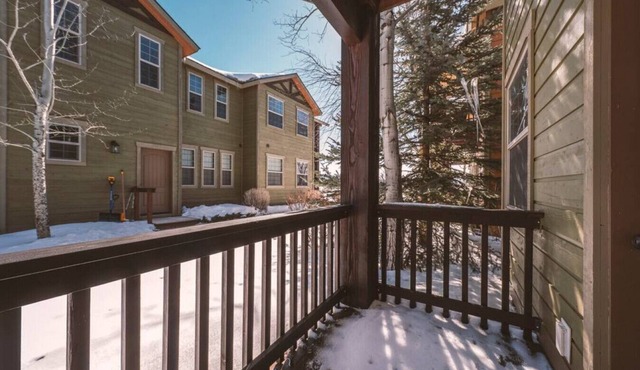 Buffalo Junction: Driggs Condo, Decks, Great Location in Driggs