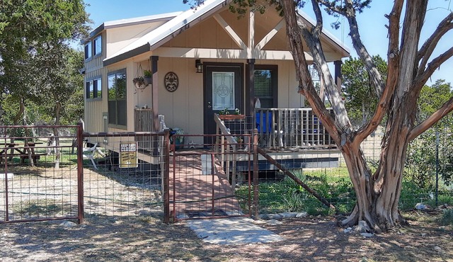 Cabin Farm Stay close to Fredericksburg, TX DOGS WELCOME in Harper