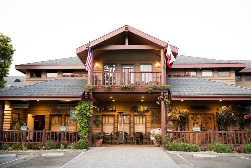 Cambria Pines Lodge in Cambria