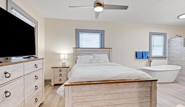 Charming 2 bedroom house! in Kansas City