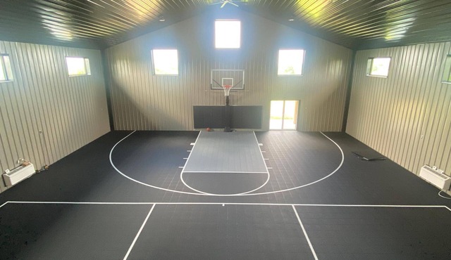 Charming 2-bedroom Rec Center with basketball court in terrific Albany, MO. in Albany