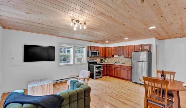 Charming Pocono Boutique | Firepits | Pickleball in Monroe County