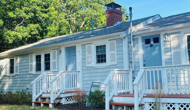 Charming Waterfront Cape Cottage with Private Beach and Beautiful Water Views in Yarmouth