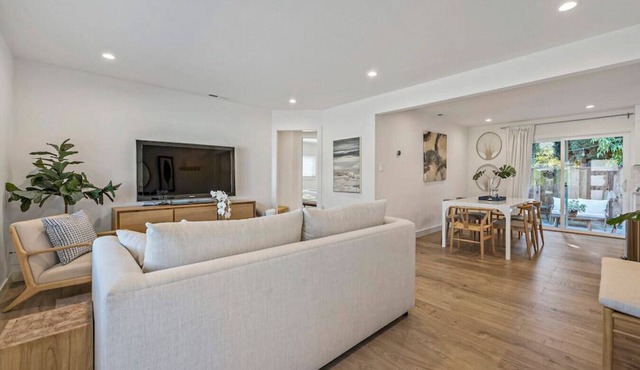 Chic and Comfy Home in the Heart of Silicon Valley in Mountain View
