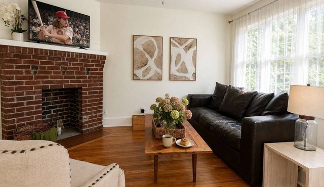 Chic Craftsman, Walk Downtown in Durham