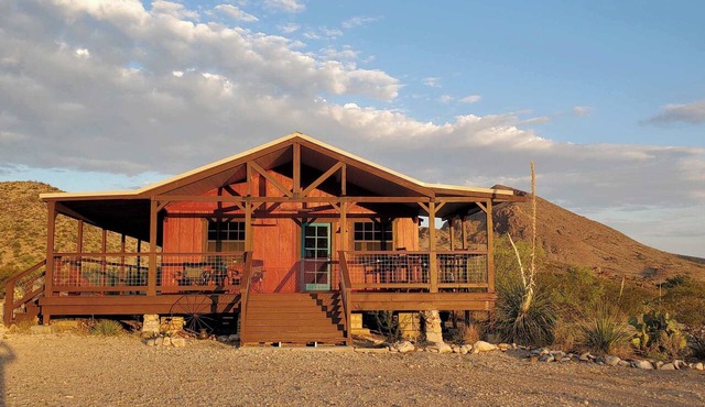Christmas Mountains Ranch: Classic 2br/1bth Cabin with Spacious Wrap Around Porch. Walk to Pool. in Terlingua