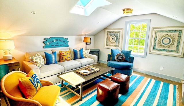 Cisco Surf Penthouse: Lux 3 Bed 3 Bath, Brand New Construction, right in town! in Nantucket