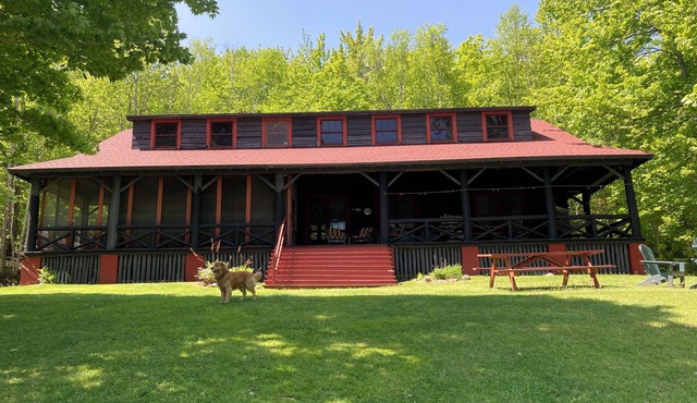 Classic Lakefront Adirondack Lodge in Lyon Mountain