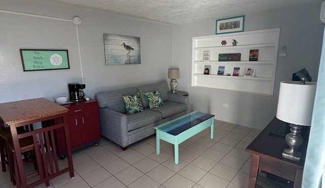 Convenient central Marathon location, canal view. in Marathon