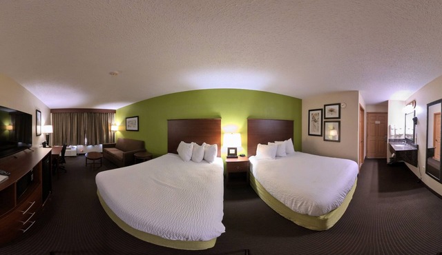 Coratel Plus Suites by Jasper Black Riverfalls - Comfort 2 Queen Beds NS in Black River Falls