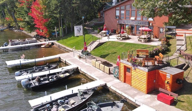 Cozy 1-bedroom cabin on the Chippewa Flowage in Hayward, WI. in Hayward