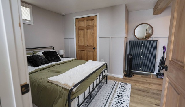 Cozy 1-bedroom Guest House in Lone Rock
