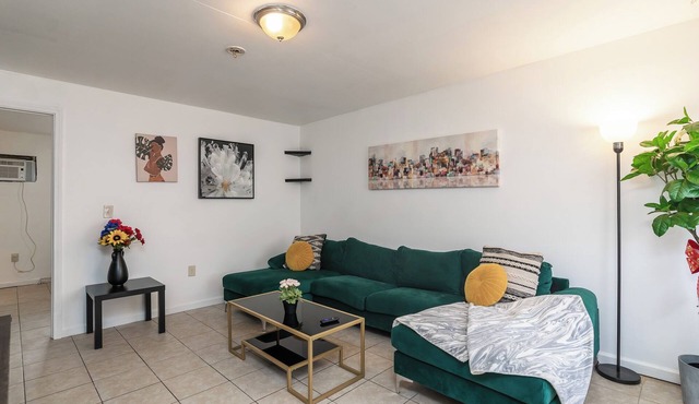 Cozy 1-Bedroom Retreat in Dayton: Perfectly Located Near 3 Top Hospitals! in Dayton