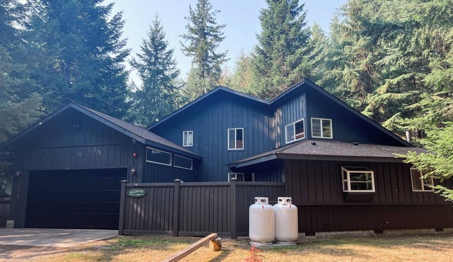 Crystal Rainier Retreat in Pierce County