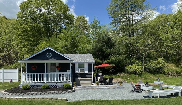 Delaware River Access, Cozy Hot Tub For Two, Pool in Millrift